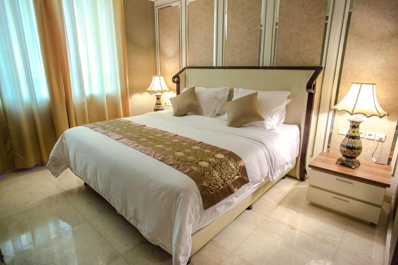 Nam Center Hotel Kemayoran Джакарта Экстерьер фото